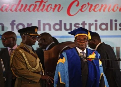 MUGABE NA WANAJESHI