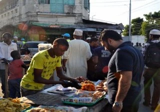 Muslims begin holy month of Ramadhan